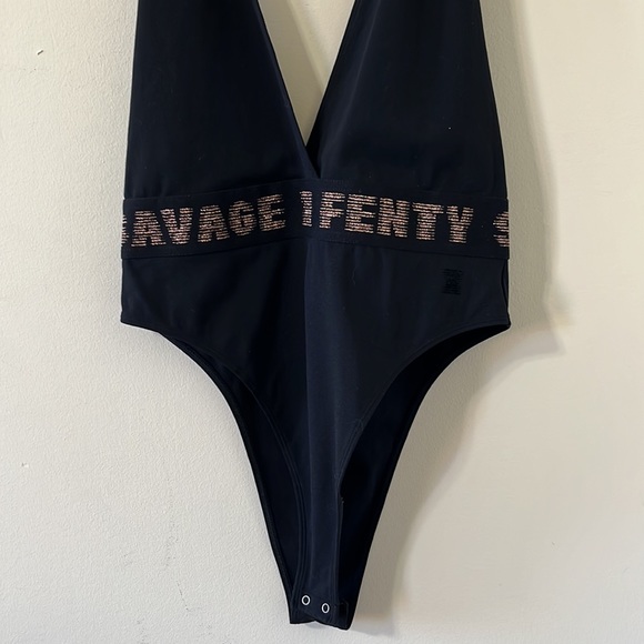 Savage X Fenty Rose Gold Logo Halter Plunge Bodysuit Black Caviar Size M - Picture 4 of 11